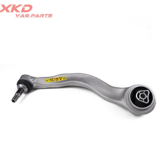 The lower right front control arm is suitable for BMW 530i, 540i, 2017, and 2018 models. (31126861162-)