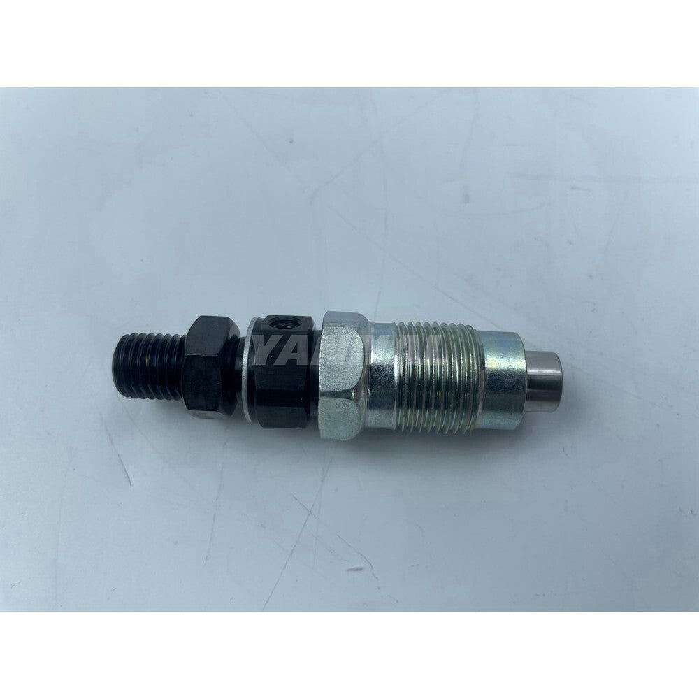 Fuel injector nozzles suitable for D902 engine RTV-900 16001-53000 H1600-53000-
