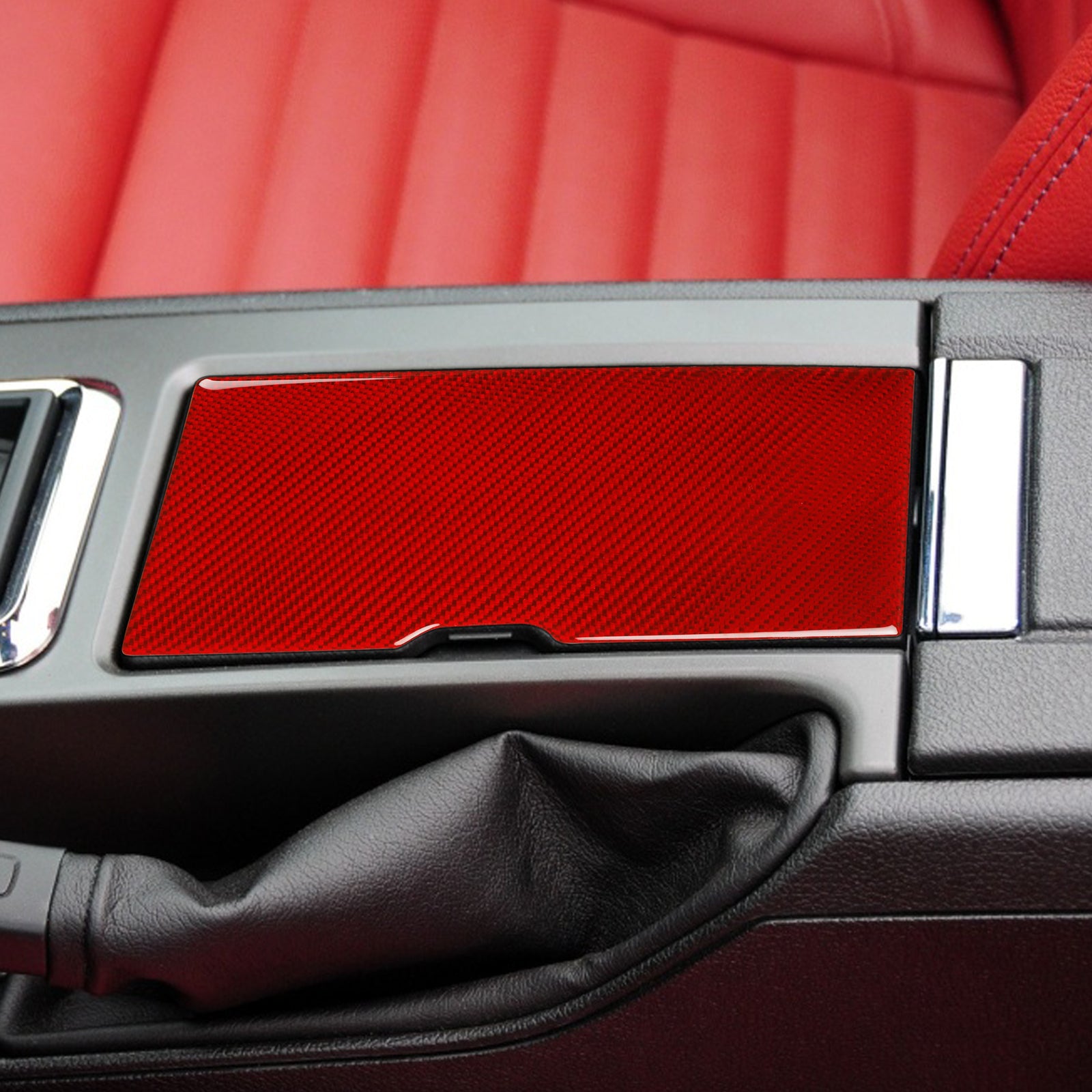 Red carbon fiber cupholder cover trim is suitable for Ford for Mustang 2009 - 2013