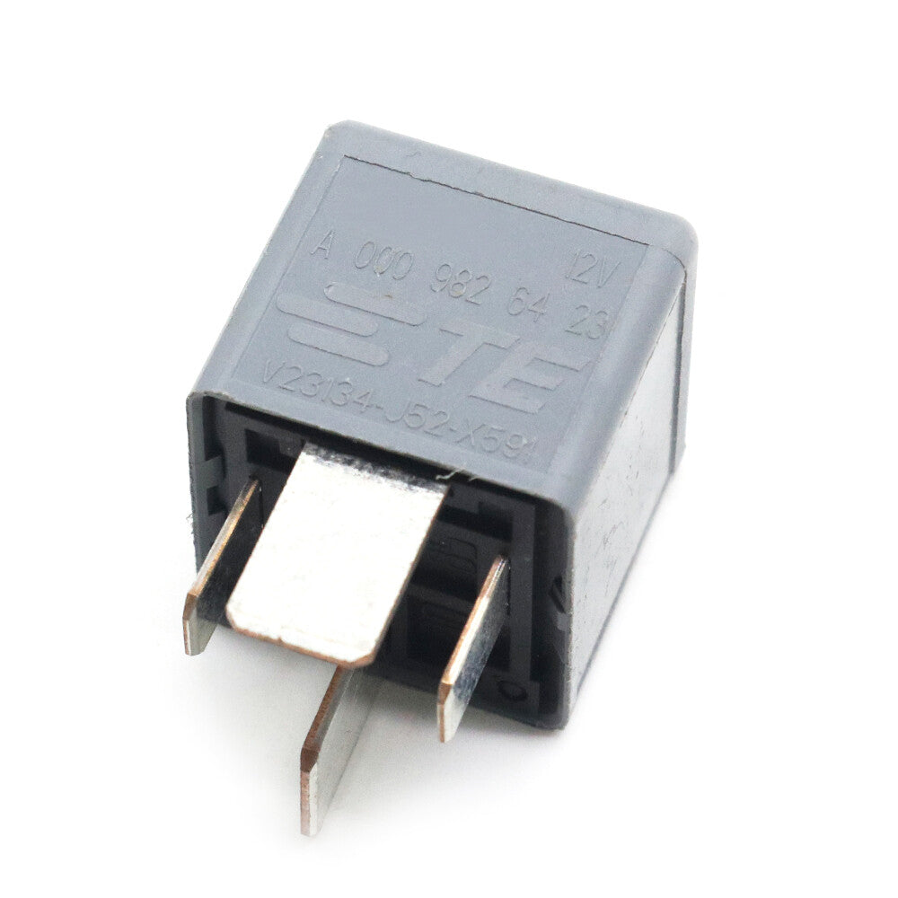 A0009826423 Suitable for MERCEDES-BENZ C230 E500 SL55 AMG C320 multi-function relay 4-pin