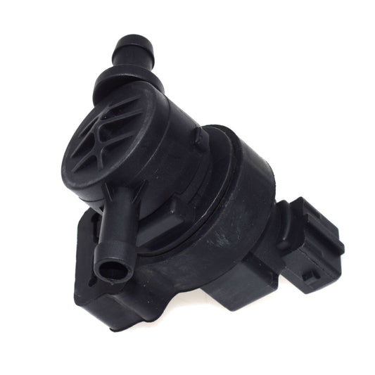 The steam tank purge valve is suitable for E320, S430, and S500 models (model number 0004708893) manufactured between 1998 and 2006. n