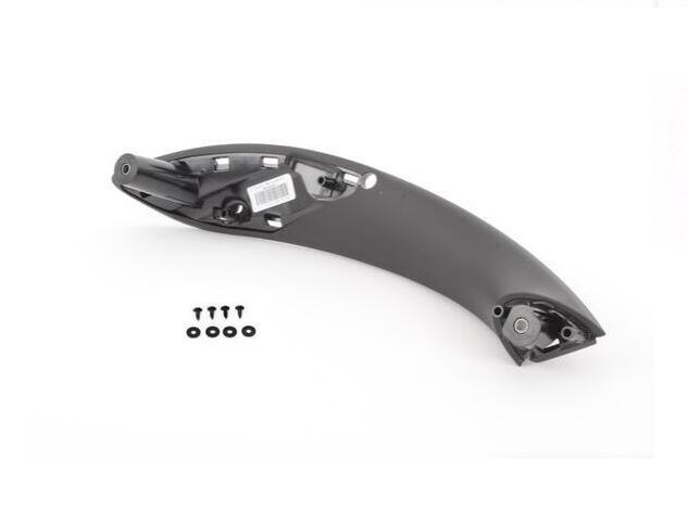 The black inner door panel handle cover on the front left side is suitable for F30 320i. n