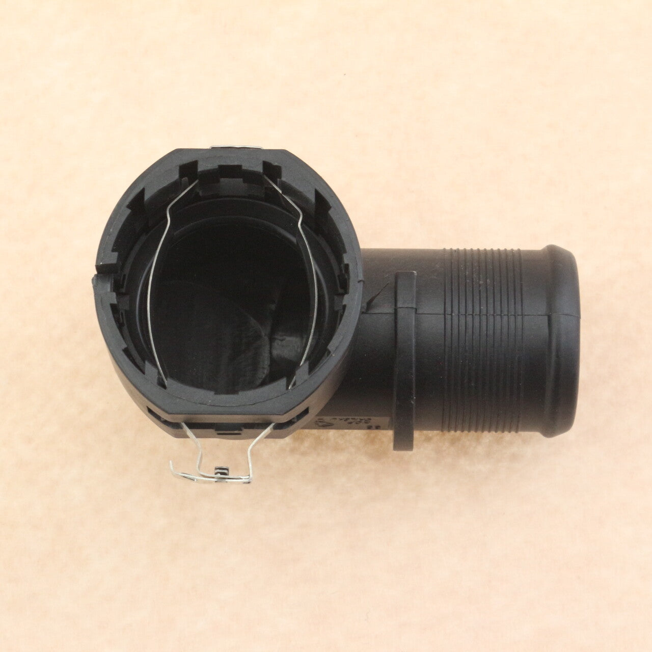 Fits for Hyundai Sonata for Tucson for Kia 2014-2019Lower Radiator Hose Connector 254851J000