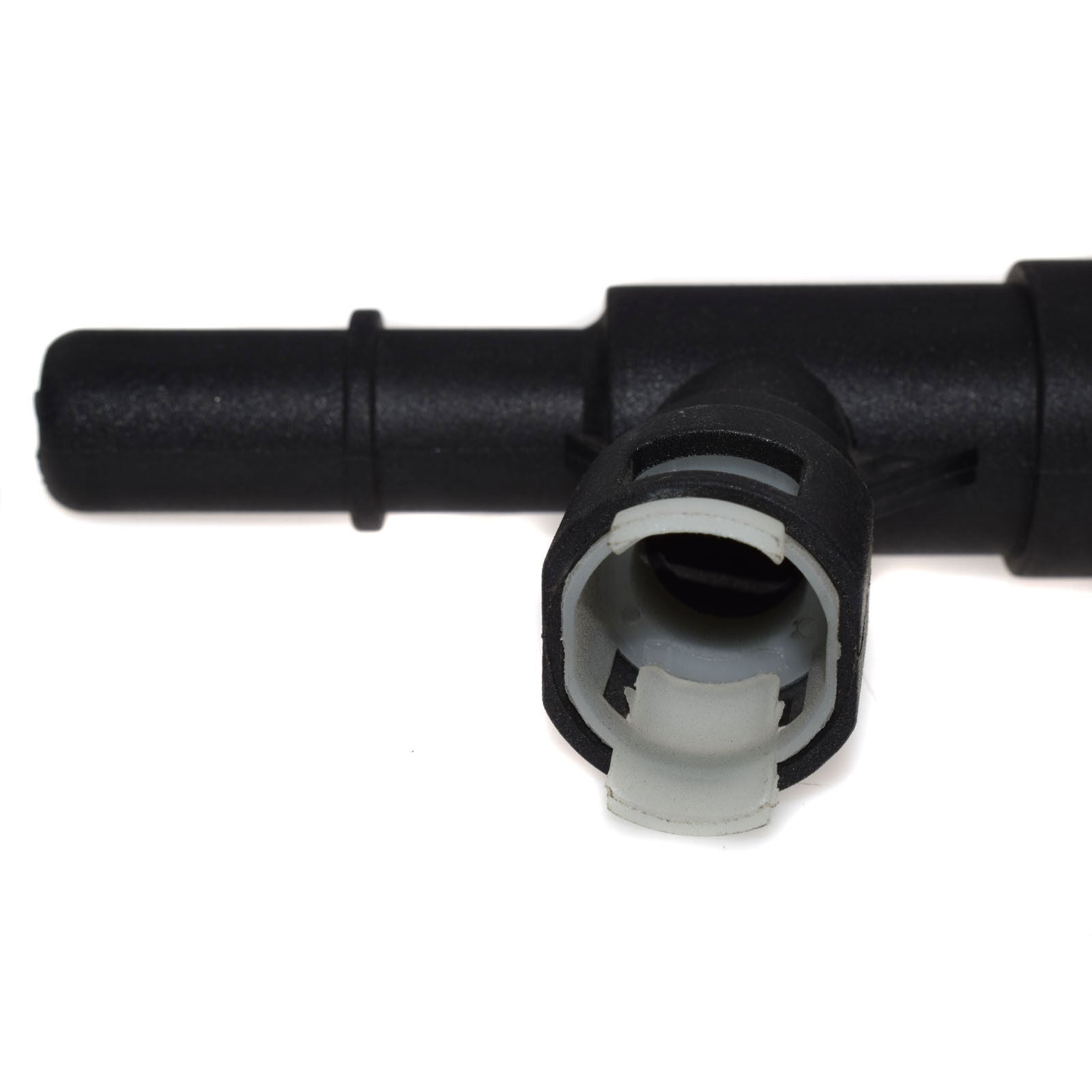 for Chevrolet Tahoe for Cadillac for Escalade for GMC for Yukon Auxiliary Heater Hose with Tee