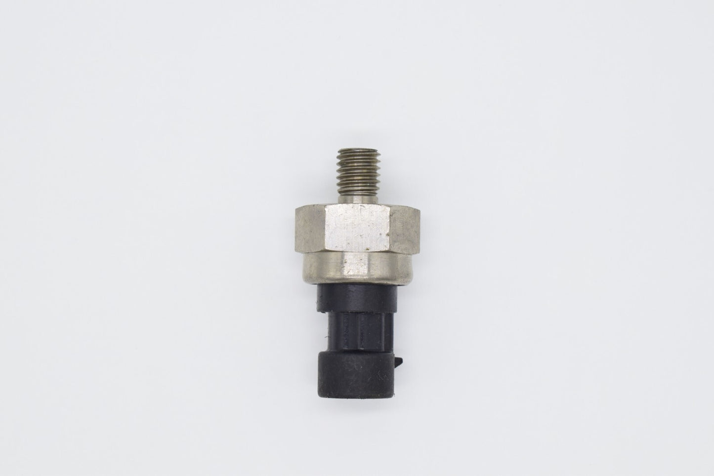 for Mercury Verado hydraulic pressure sensor 3.4L V6 4-stroke 8M6000637 8M0010469 Product