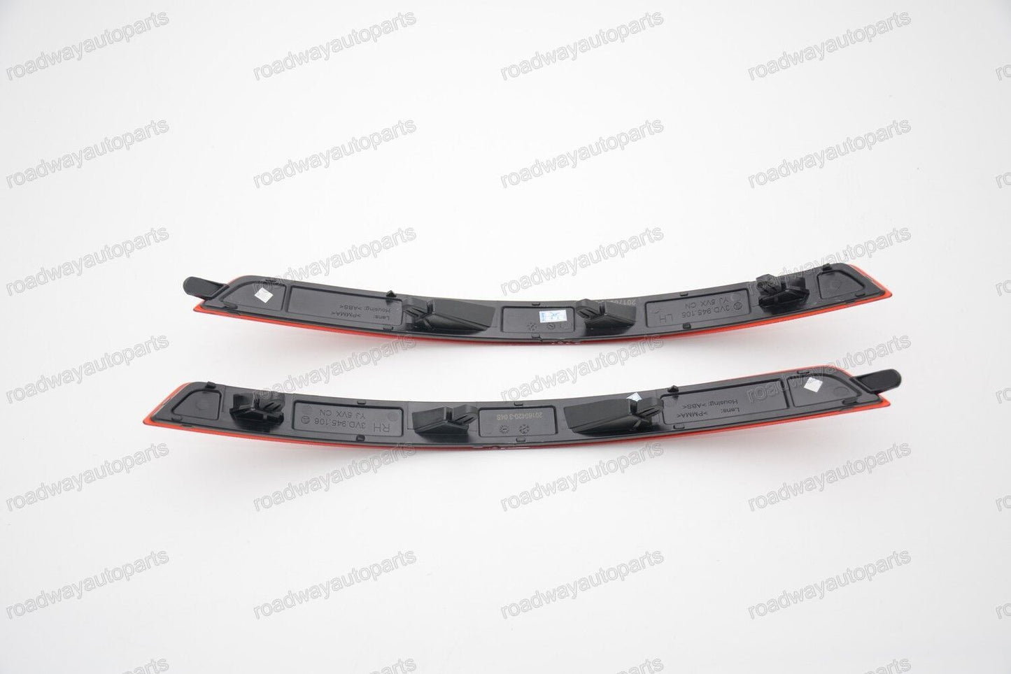 1Pair Rear Bumper Reflector Light Red Lens Fit for Skoda Superb 2016 Left+Right Q