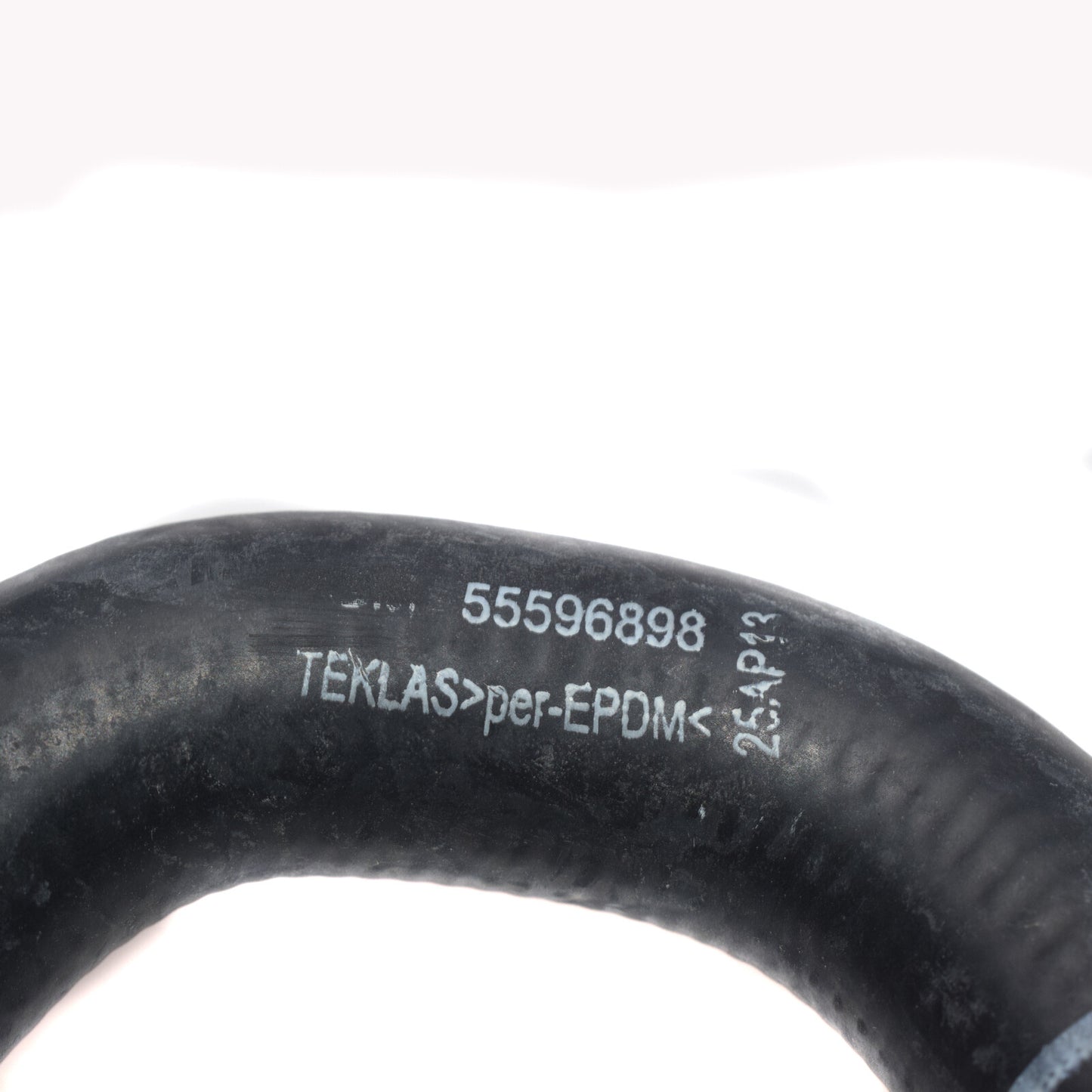 Turbocharger turbine intake hose pipe suitable for for Cruze Sonic Trax for Buick 55596898- v