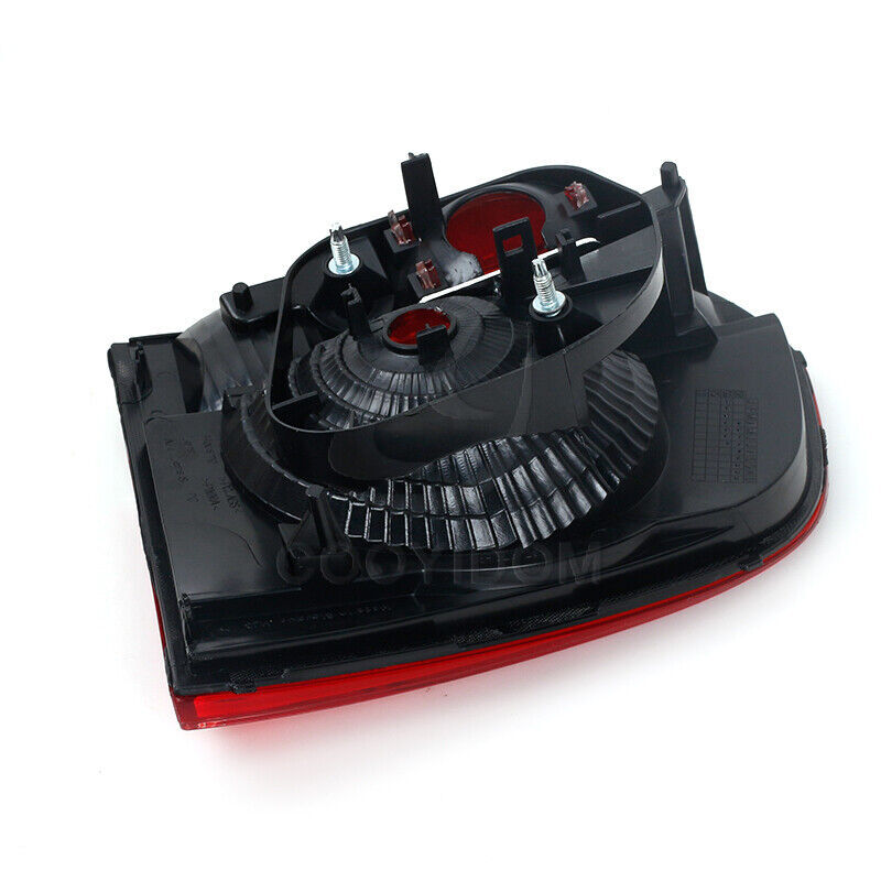 The right interior stern light is suitable for the for Volkswagen for Golf Mk6 Hatchback (2009-2013).