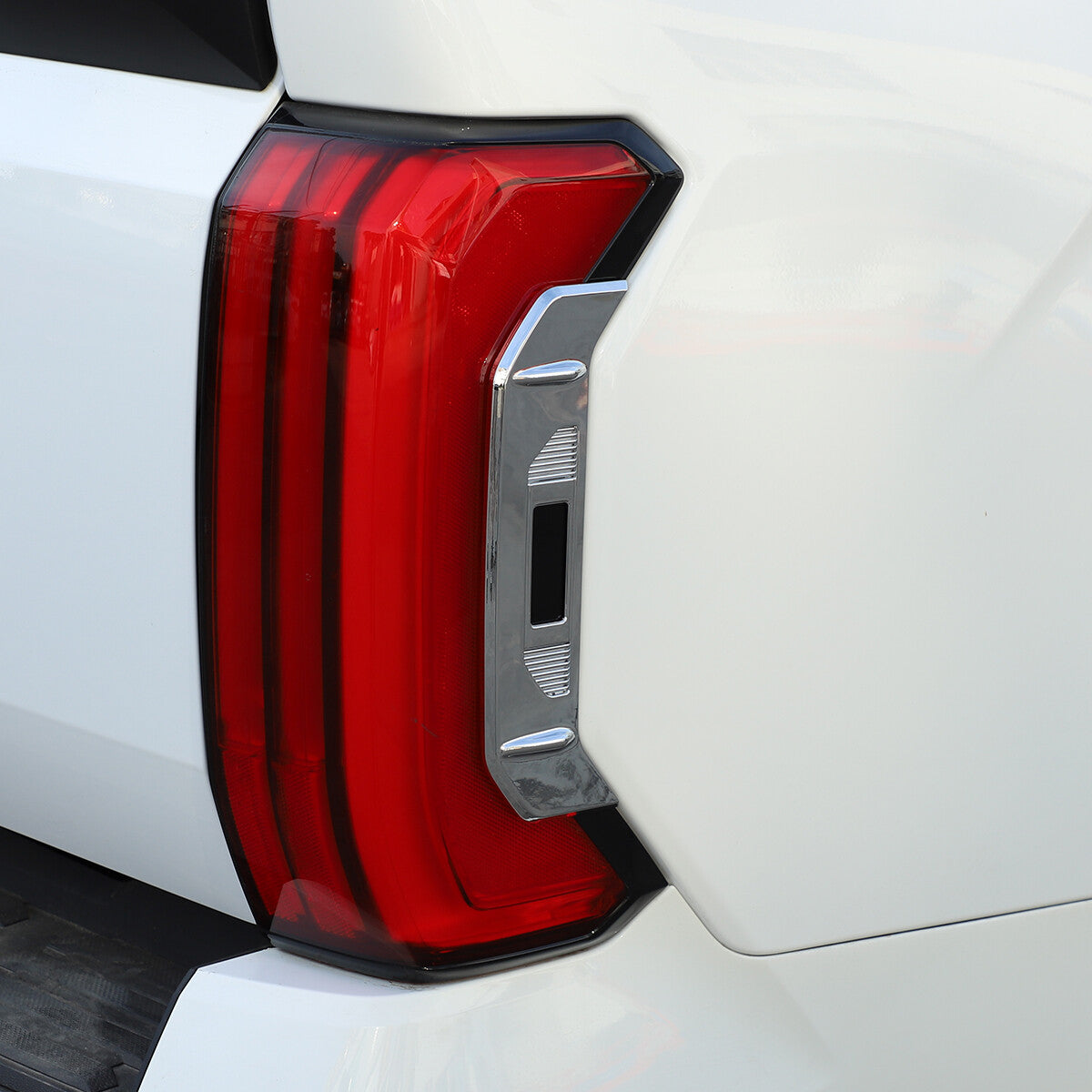 2 Carbon fiber rear taillight side light cover suitable for Tundra 2022-23- v