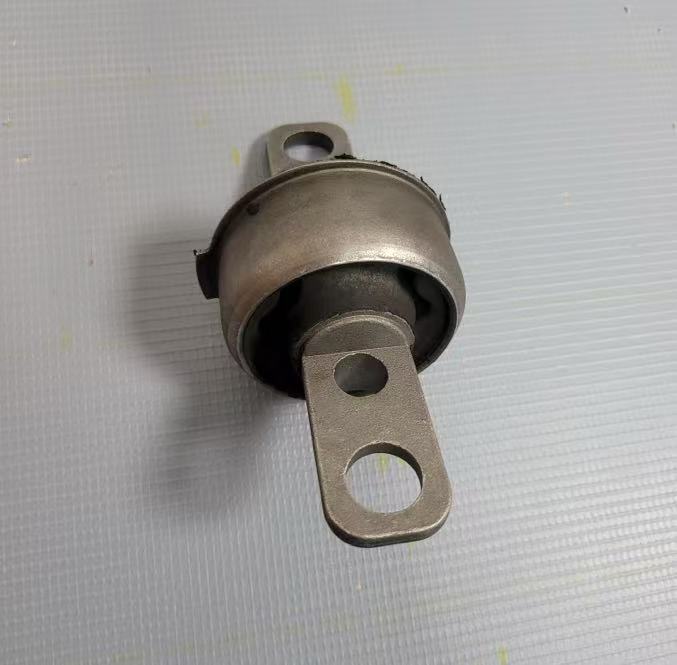 Parts Number# 68199980AB Rear arm Rubber Bushing 1pack Q