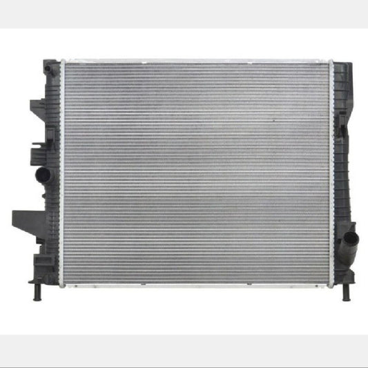 F1F18005VD Radiator for Ford Focus 2016-2018