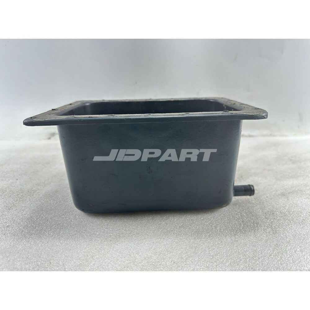 D722 D oil pan 16863-01505 is a spare part for engines.