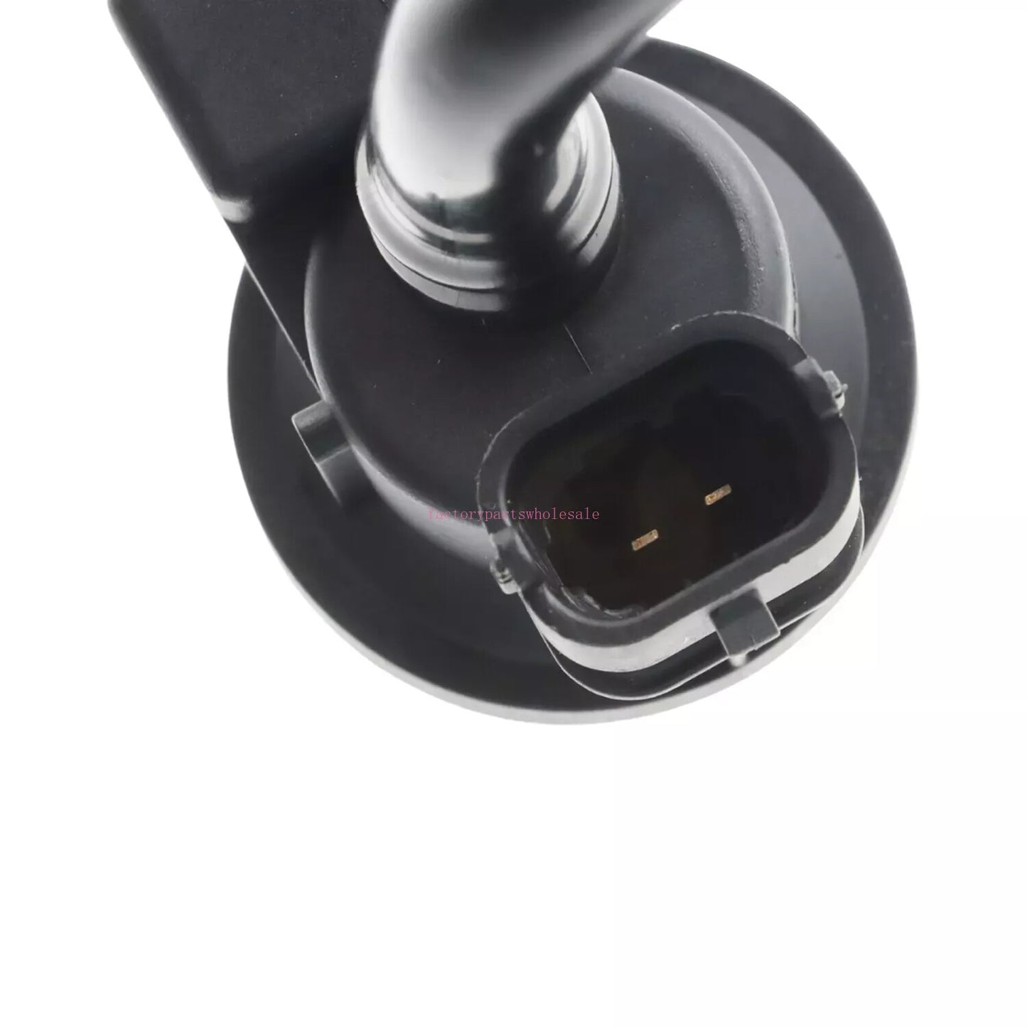 One steam tank empty valve suitable for Land Rover for Range Rover Sport LR4 LR010749 3.0 5.0- n