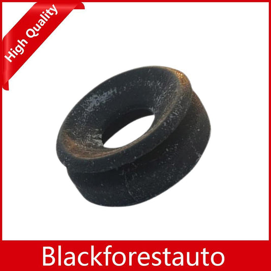 fits for Mitsubishi for Pajero Motero V73 V75 Rear Axle Bearing Rubber Bushing MR132701 Q