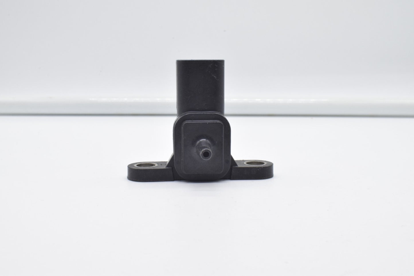 new equipment manufacturer ( ) 89421-33010 MAP vacuum pressure sensor for Corolla and for Lexus . n