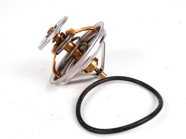 New Thermostat with Gasket for E30 E34 E28 E32 325is 325e 325ix 525i 528e v
