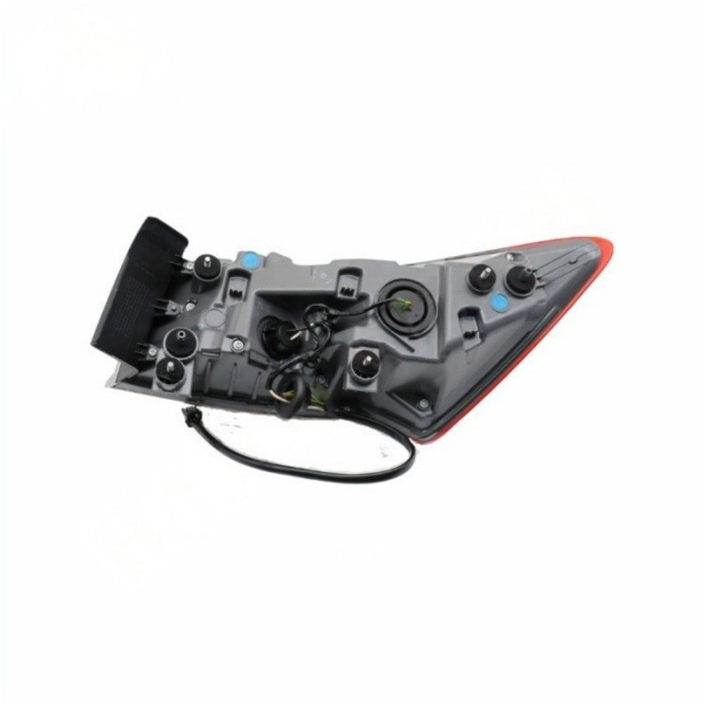 Tail Light Outer L Replace# 26676813 Q