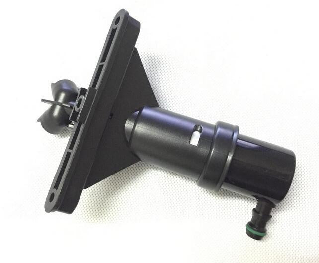 The brand-new left-side headlight washing machine nozzle cylinder is suitable for E60 E61 525i 530i - n