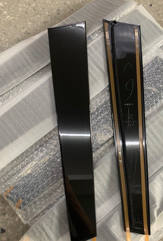 Set of 4 Door Pillar Trims Painted for 2018 for Toyota for Camry XLE