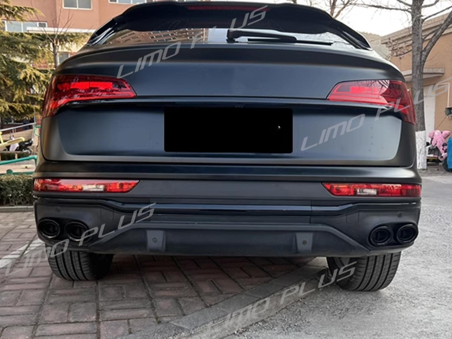 3-piece black rear diffuser with exhaust tips for Audi Q5 Sportback 2021 2022 2023 Q