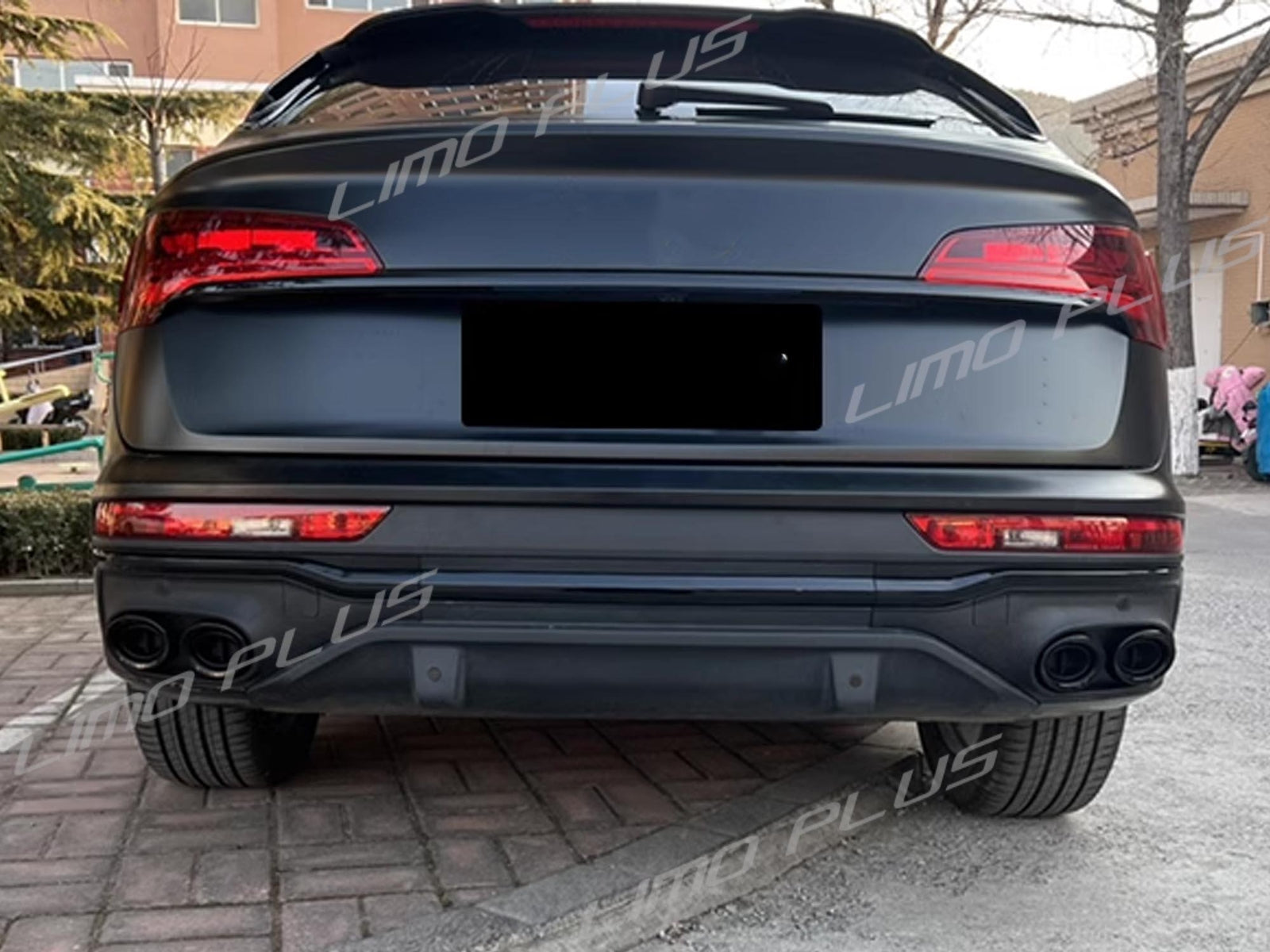 3-piece black rear diffuser with exhaust tips for Audi Q5 Sportback 2021 2022 2023 Q