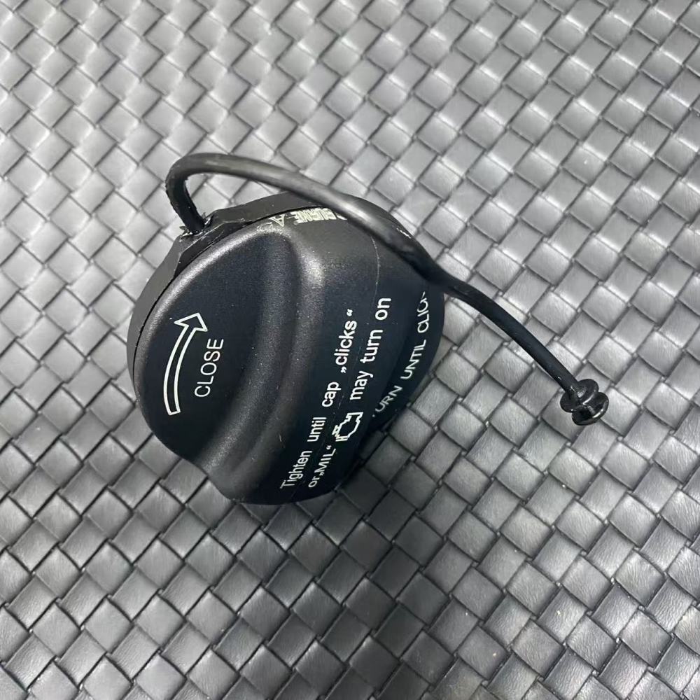 for BMW E81 E87 E88 E46 E90 E91 F20 F21 F32 E60 Non-Locking Fuel Cap Q
