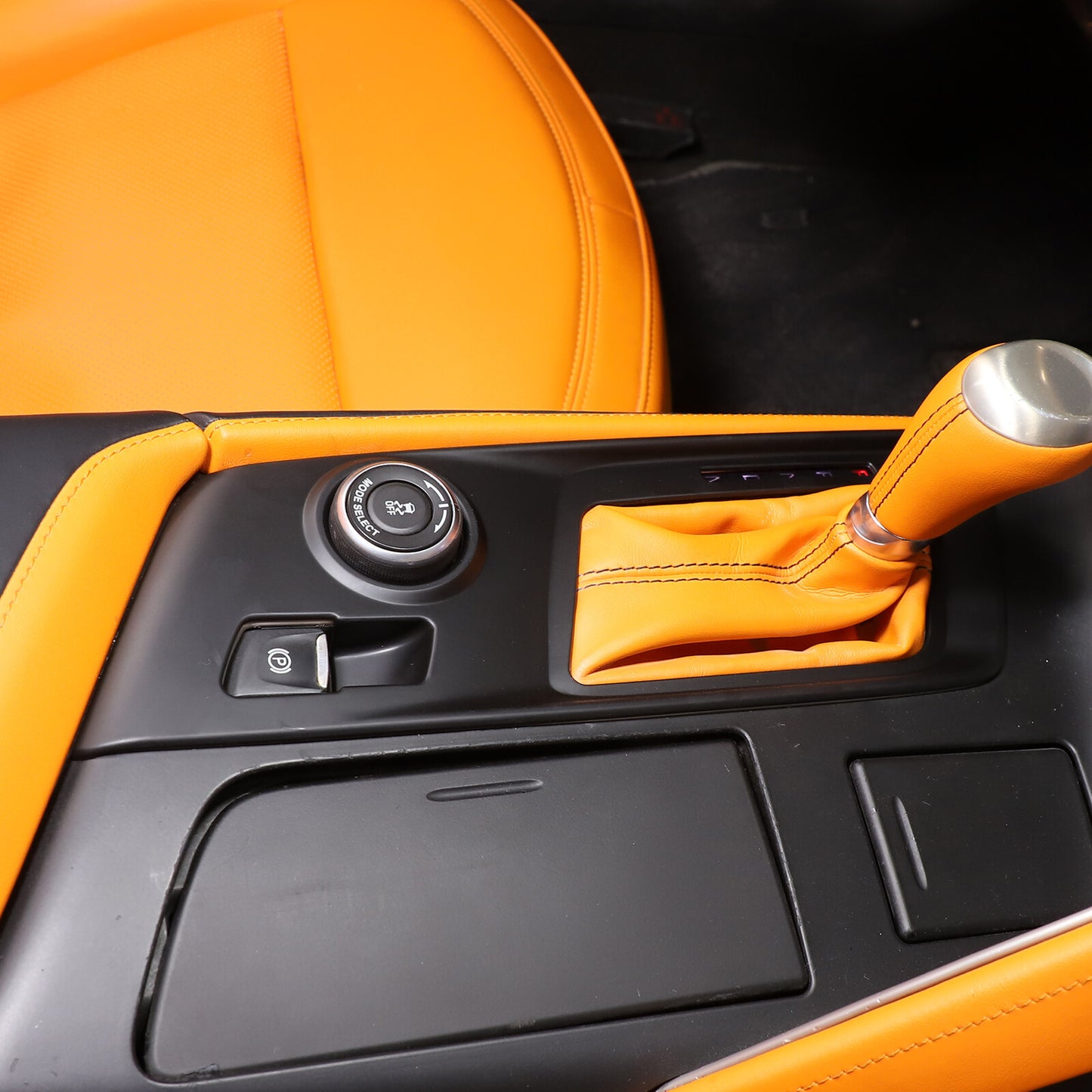 Matte black gear shift knob cover and trim frame suitable for Corvette C7 2014-19- n