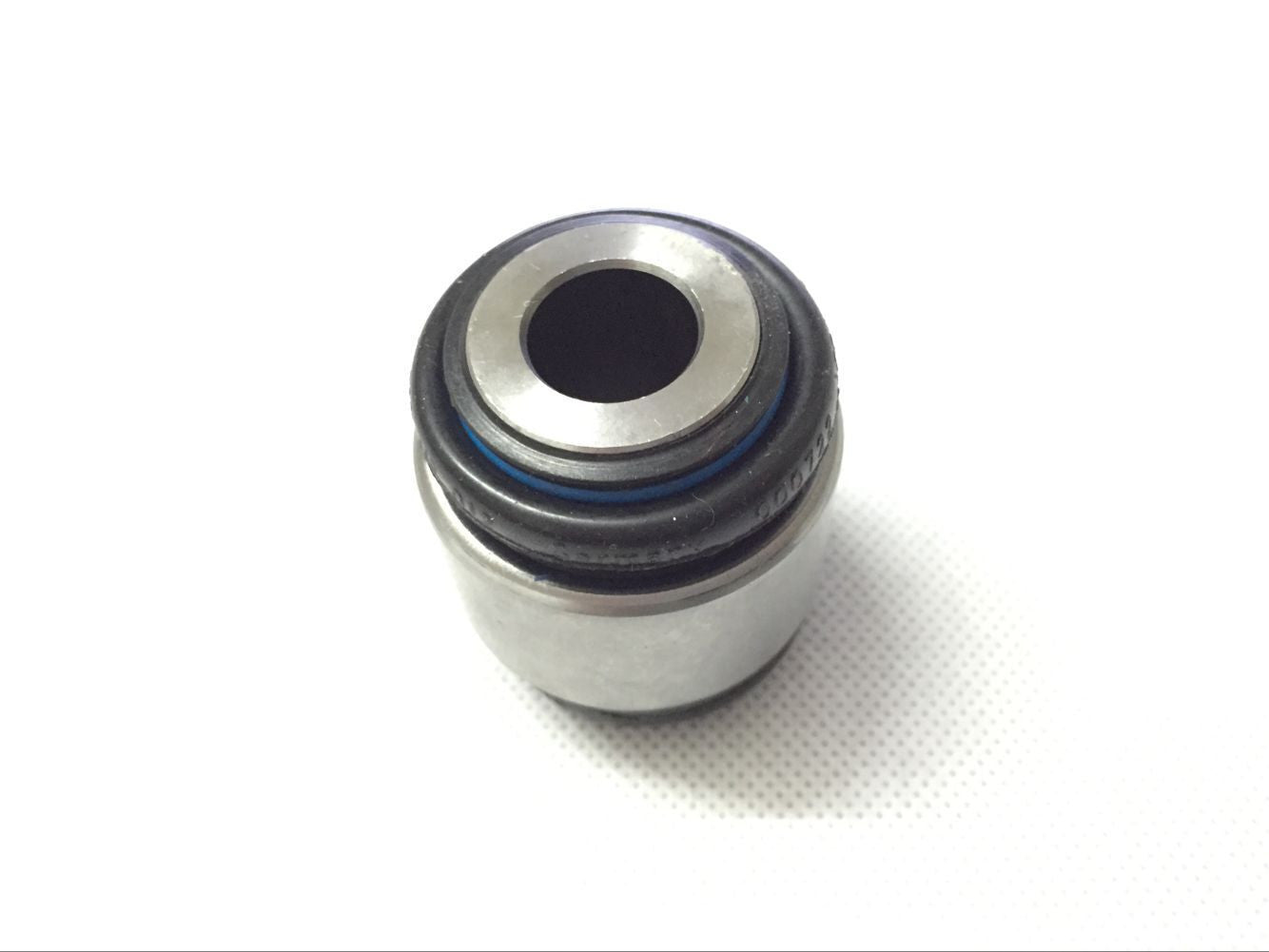 Rear lower outer control arm bushing suitable for W201 W202 W210 W140 W220- n