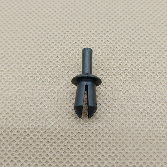 new 10-piece pack of molded clip-on fasteners for Volkswagen N0385012 rocker panel.