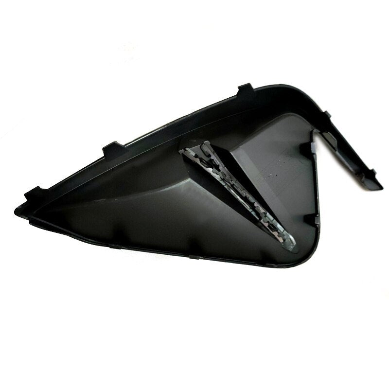 One pair of new black front fog light covers with chrome trim on the bumper, suitable for JAC J7 2020-2022.