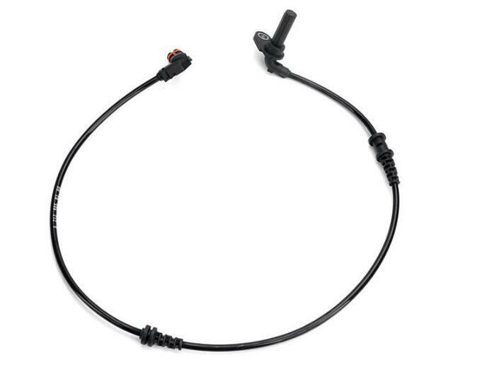 One right front ABS wheel speed sensor for W212 E320 E350- n
