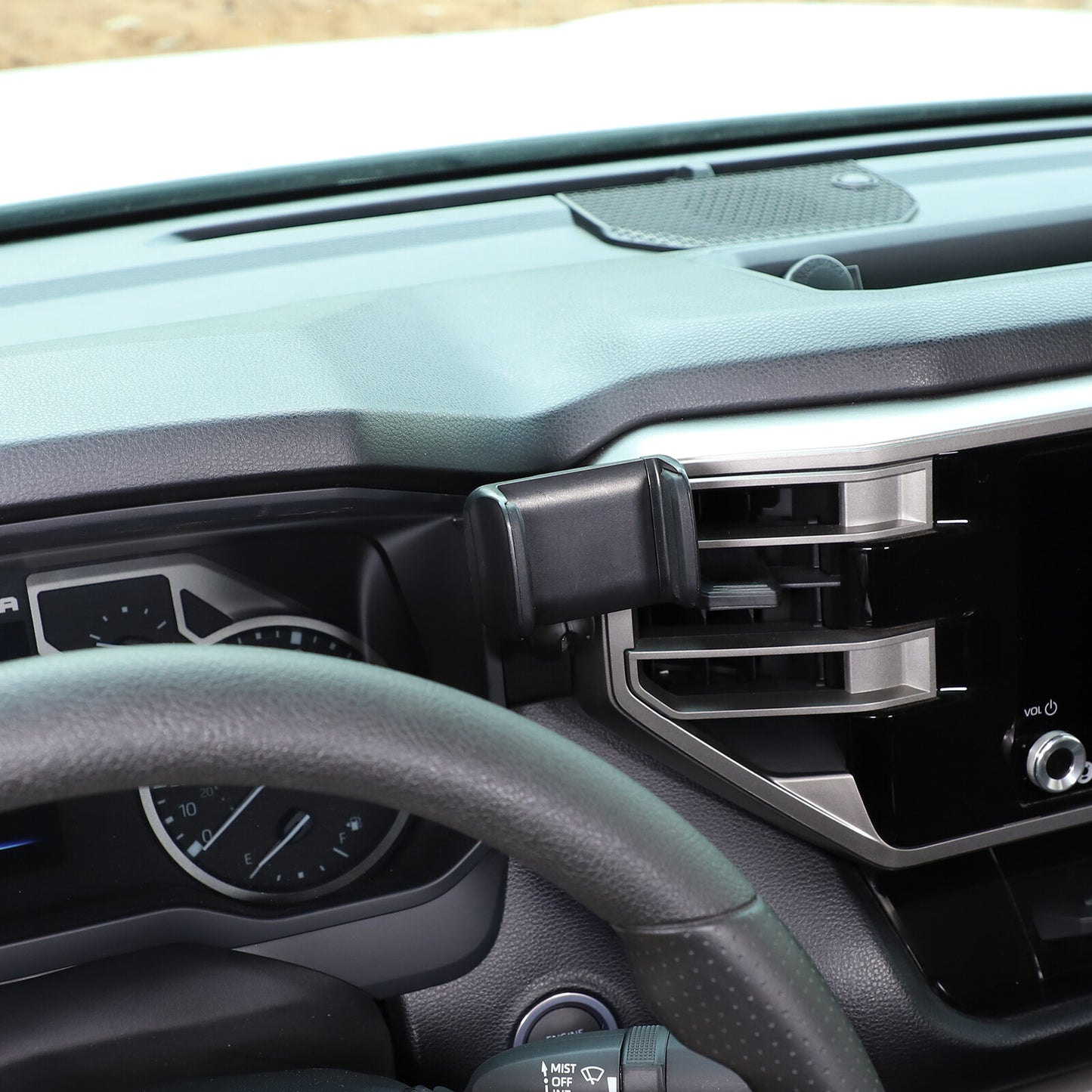 Navigation screen mounting bracket/phone holder suitable for Tendera 2022 2023- n