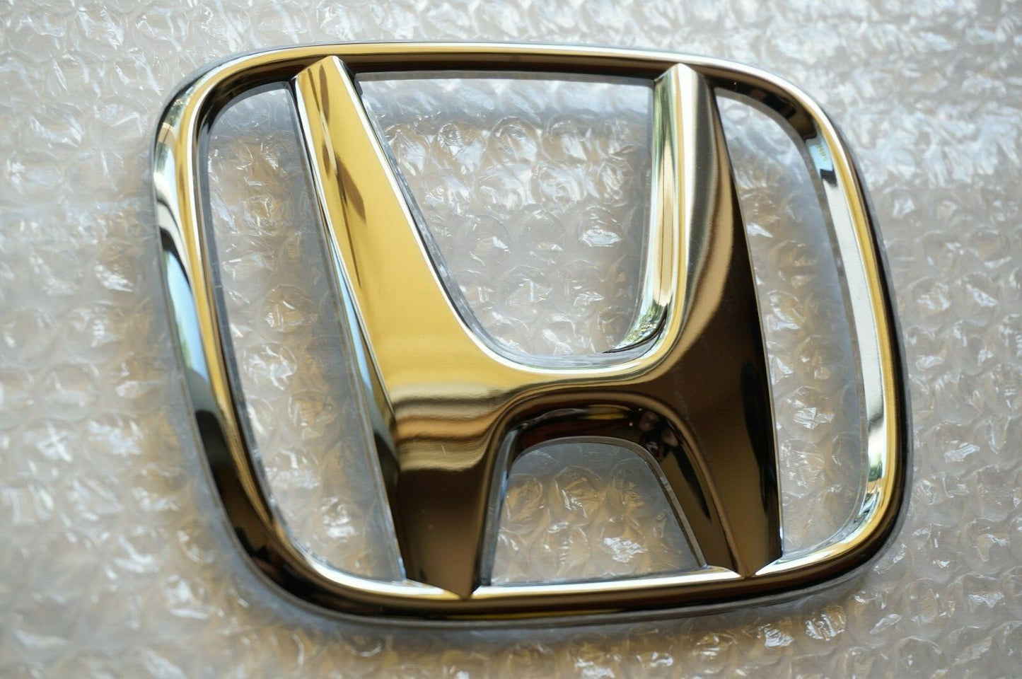 09 - 11 for Honda for Civic Sedan 4DR Emblem 09-13 Fit Front Grille H Logo Badge Chrome