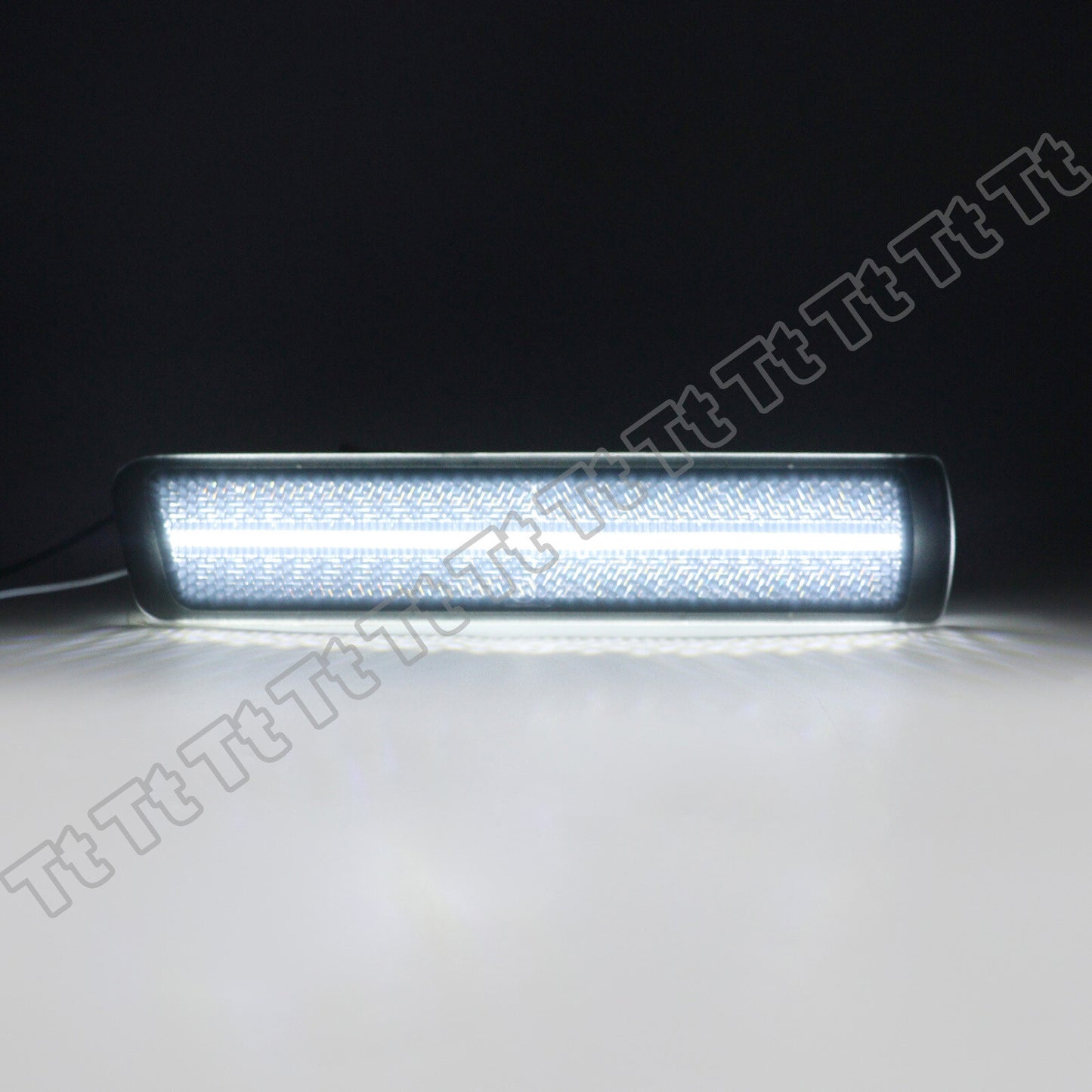 A white LED front bumper side marker light is suitable for the 1996-02 Z3 M Coupe Roadster- v