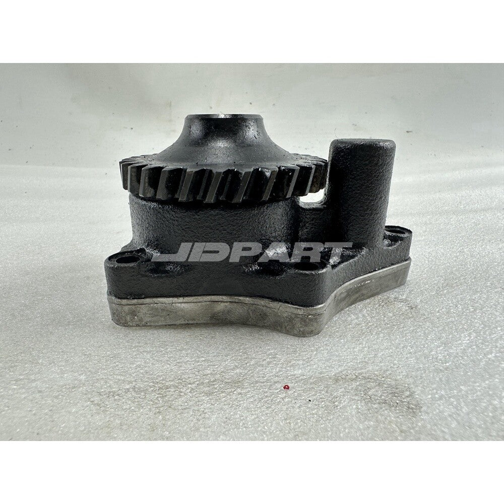 29T 3TNV82 oil pump 129001-32001 is suitable for excavator engine parts.