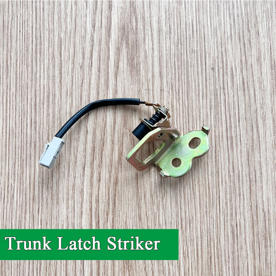 Trunk Latch Striker for Toyota for Avalon for Camry for Corolla Part 64620-06010 64621-12070 Q