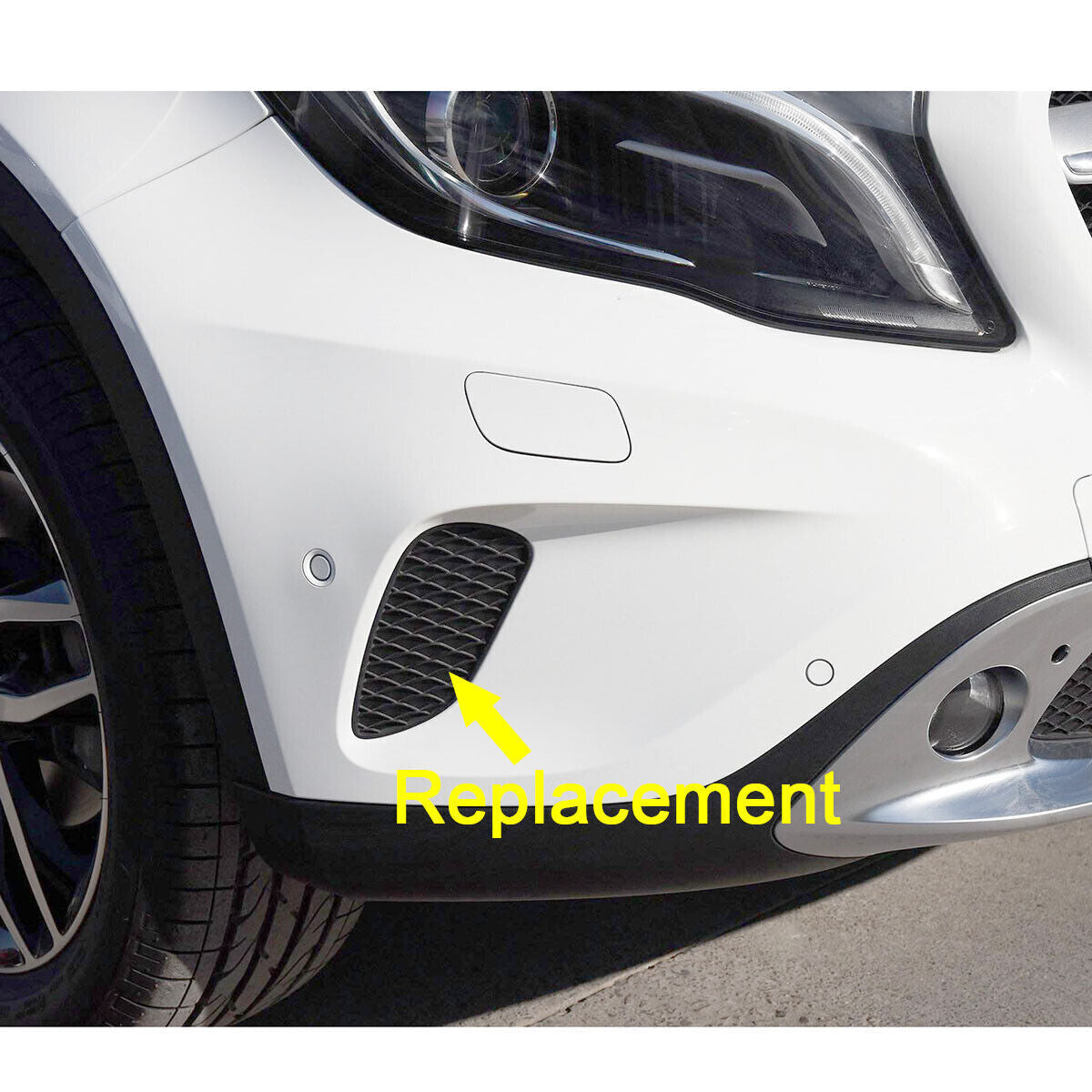 Suitable for Mercedes X156 GLA250/200, right front bumper outer grille (right side). 2015-17 n