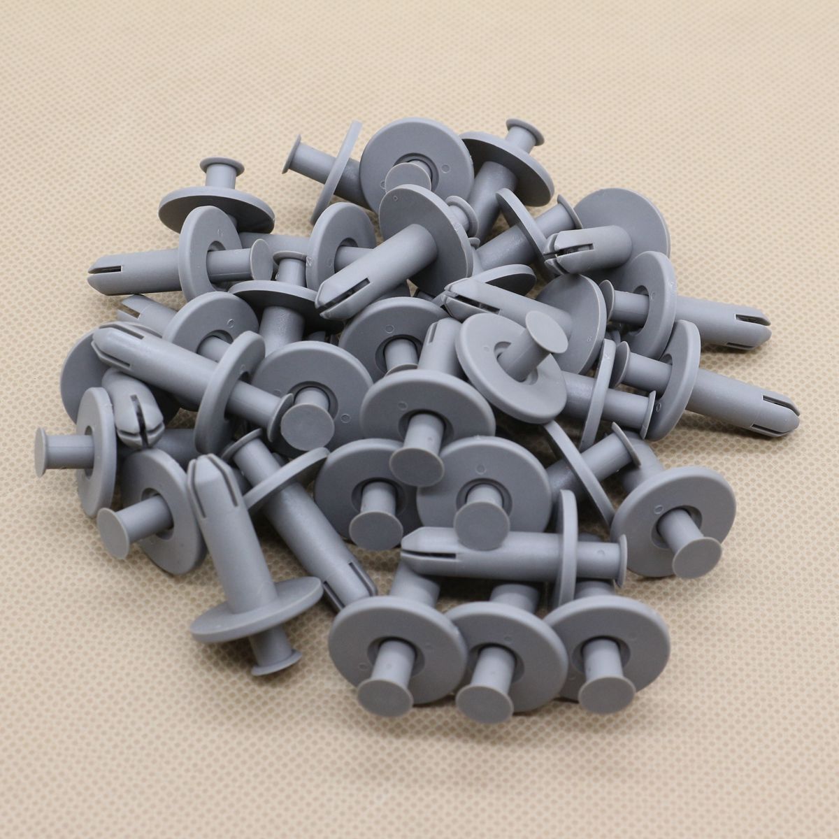 New 25Pcs for Mazda FD01-68-AC3 Absorber Fastener Push-Type Retainer