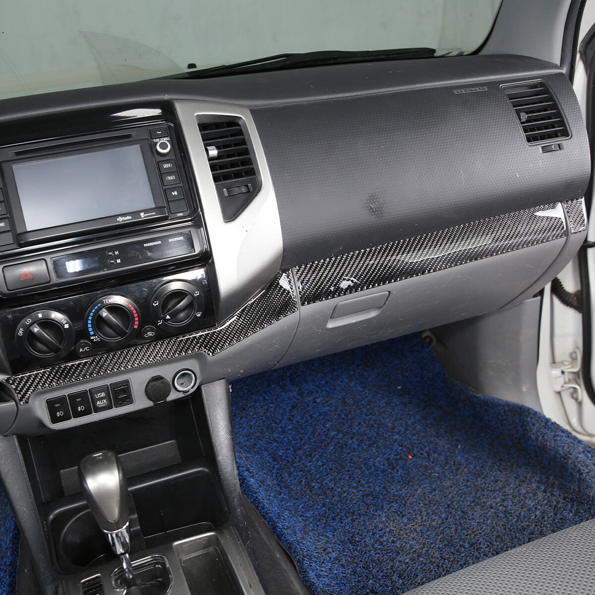 Iron car intercom bracket installation bracket decoration left suitable for Hum mer H2 2003-2007- v