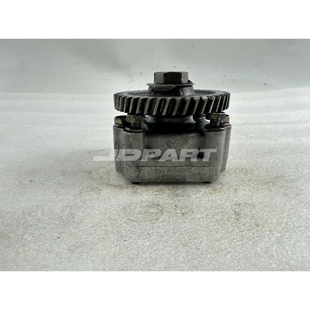 Z851 oil pump suitable for engine spare parts -