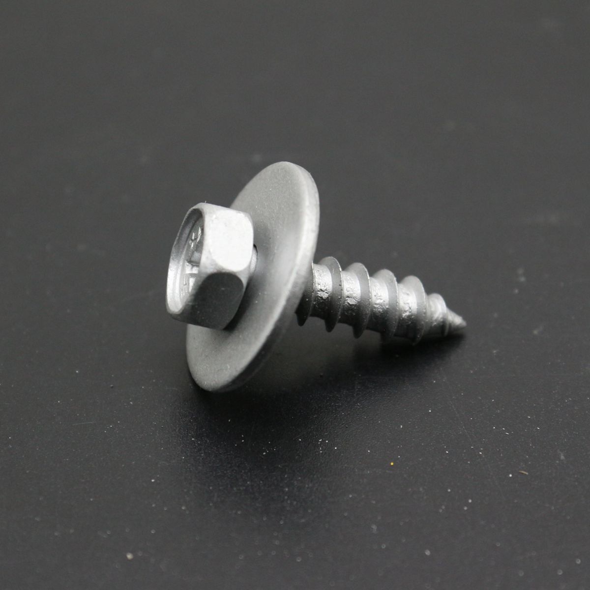 10-piece pack of hexagonal head washing machine screws suitable for Toyota 90159-60383