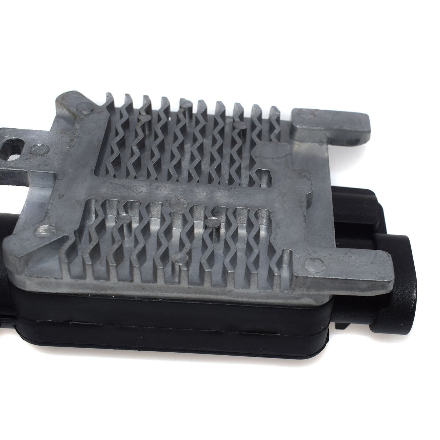 Radiator cooling fan control module blower suitable for Ford Focus Kuga Transit for Volvo