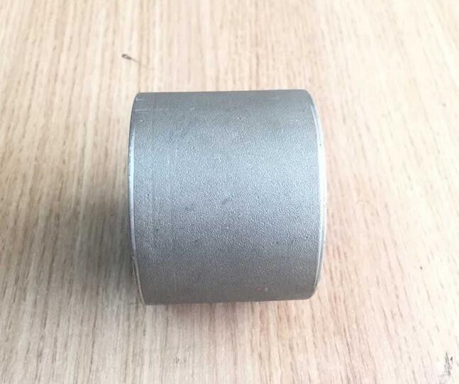 One front left control arm bushing is suitable for Mercedes W164 X164 ML350 GL350- n