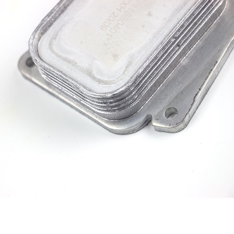 2711880401Engine Oil Cooler for Mercedes Benz W211 W204 C200 C230 2003 2004 2005 Q