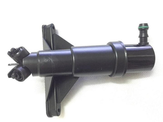 New Right side Headlight Washer Nozzle Cylinder for E60 E61 525i 530i v
