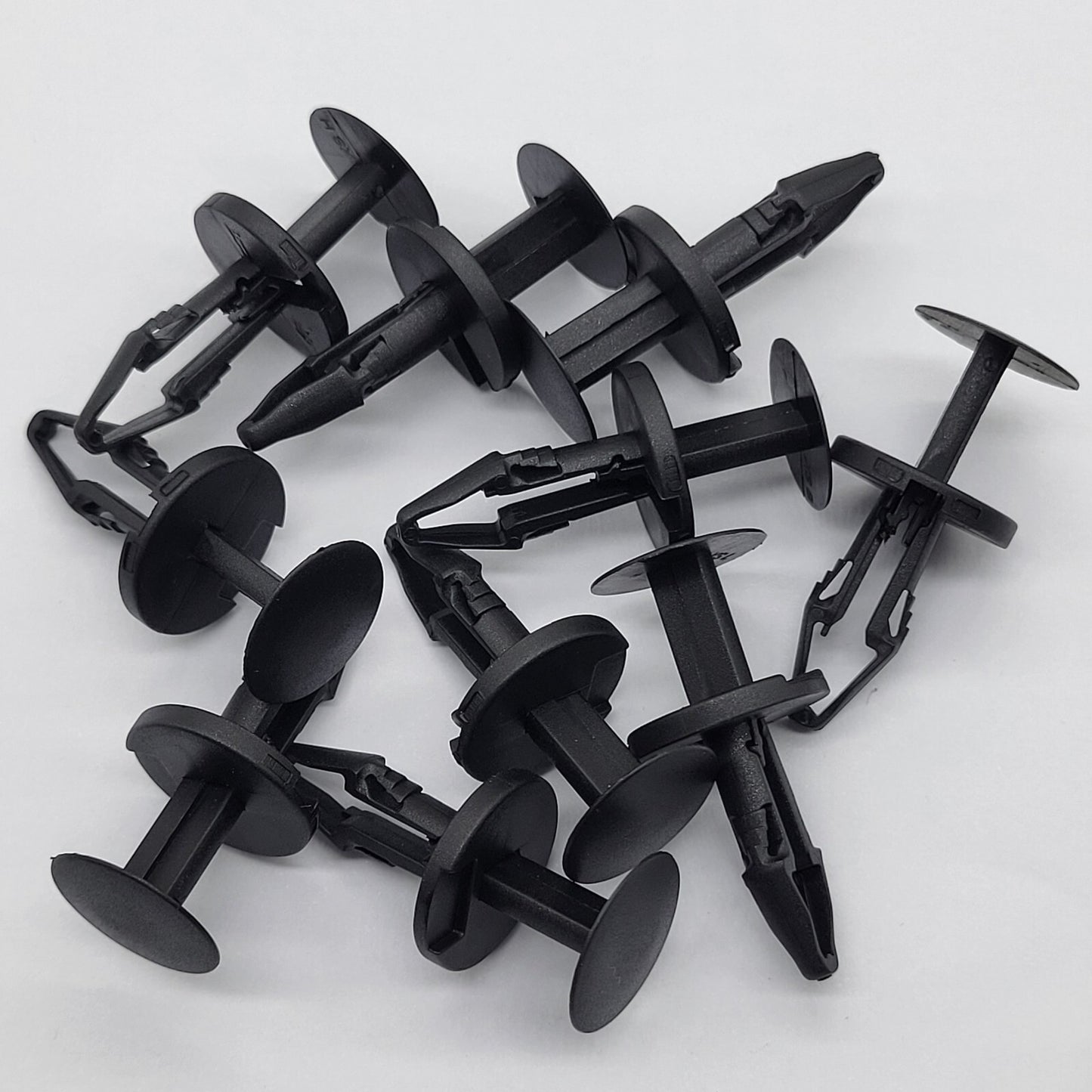 30pcs For GM 11589291 Push Pin Retainer for Chevrolet Silverado for Sierra 2500/3500