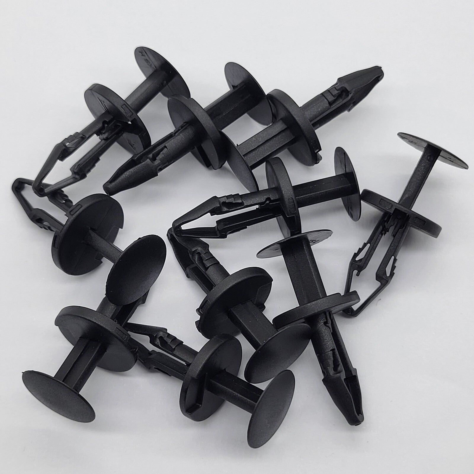 30pcs For GM 11589291 Push Pin Retainer for Chevrolet Silverado for Sierra 2500/3500
