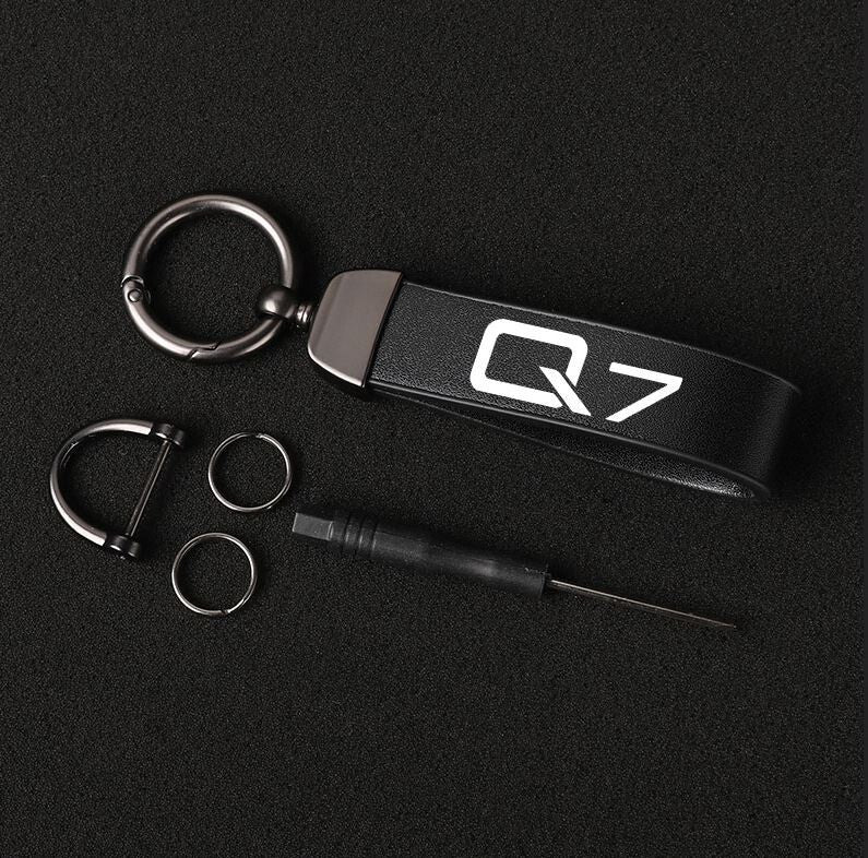 Suitable for Volvo XC40 car keychain, automatic key ring, suede accessory, gift, brown