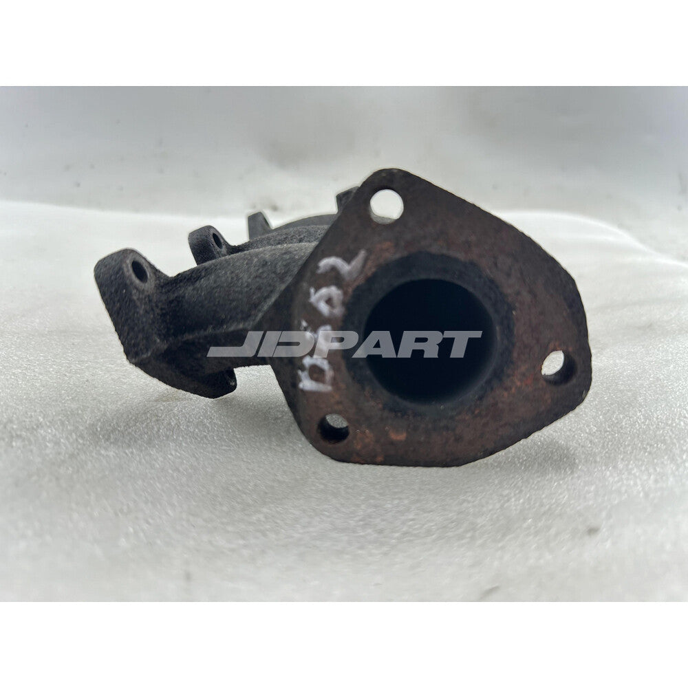 D662 exhaust manifold is suitable for engine spare parts.