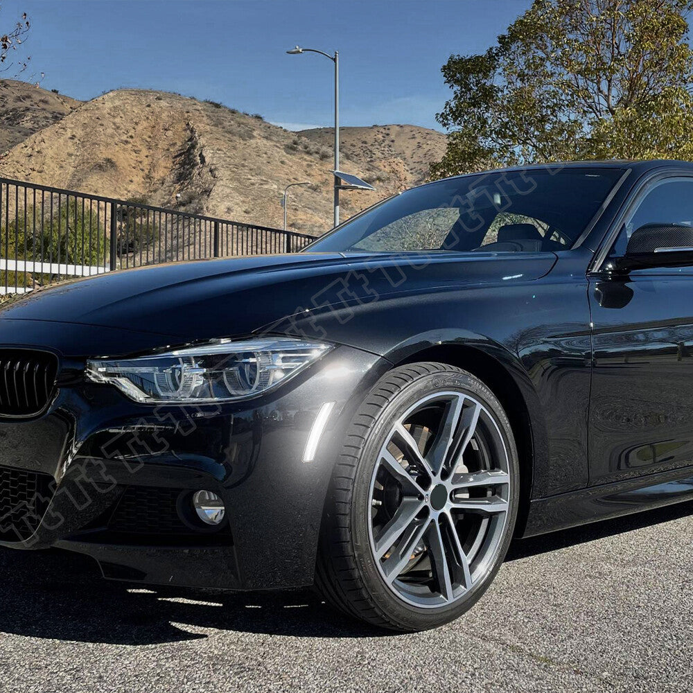 White LED front side marker lights are suitable for BMW 3 Series F30 F31, 4 Series F32 F33 F36